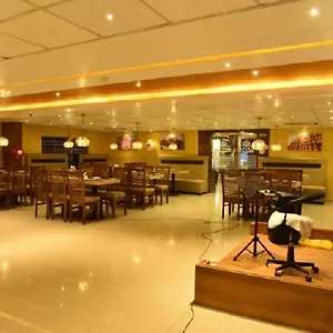 Golden Castle Hotel Mysore
